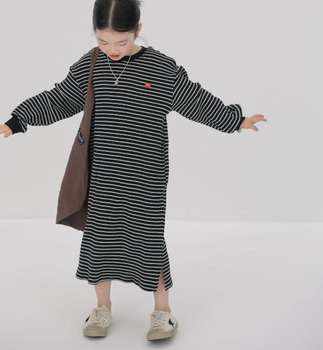 2025秋新作BOBO★子供服　ワンピース★90cm〜150cm/大人着用