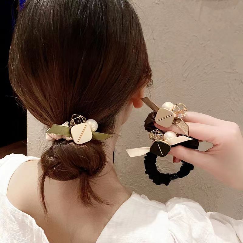 2025★髪飾り★ヘアアクセサリー★ヘアゴム★シュシュ