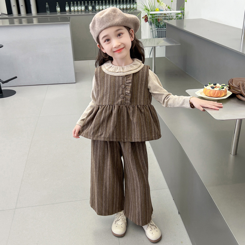 2025新品★子供服　トップス+ベスト+ズボン　セットアップ ★90cm〜140cm 2色