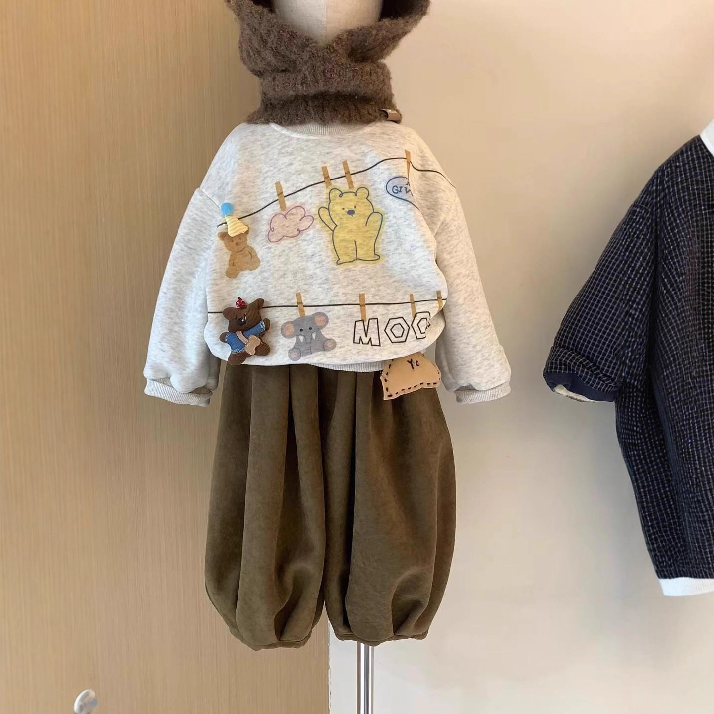 2025冬新品JS★子供服　トレーナー&ズボン分けて★90cm〜140cm