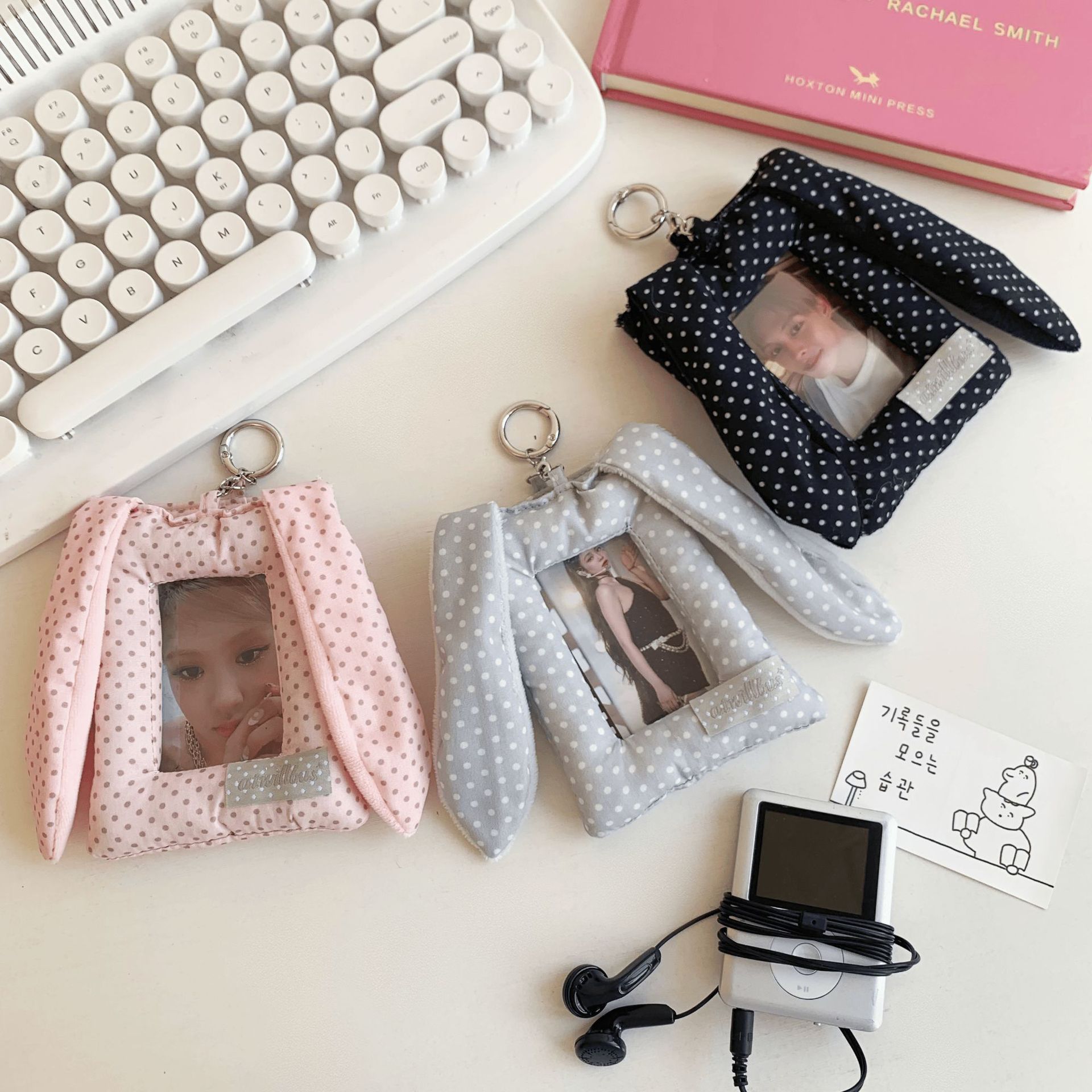 カードケース★カード収納用  キーホルダーアクセサリー★3色