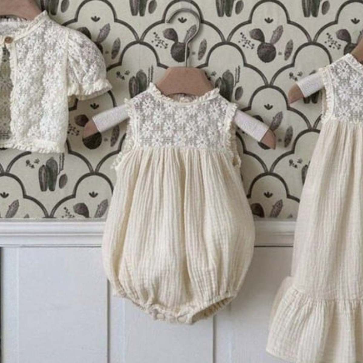 2026新入荷★ベビー服　ロンパース★66cm〜90cm 2色