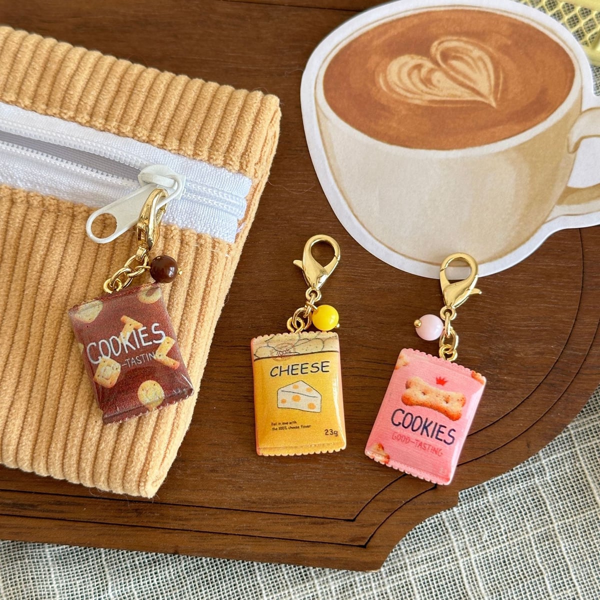 ★可愛いキーホルダー　装飾品★キーチェーン★バッグチャーム