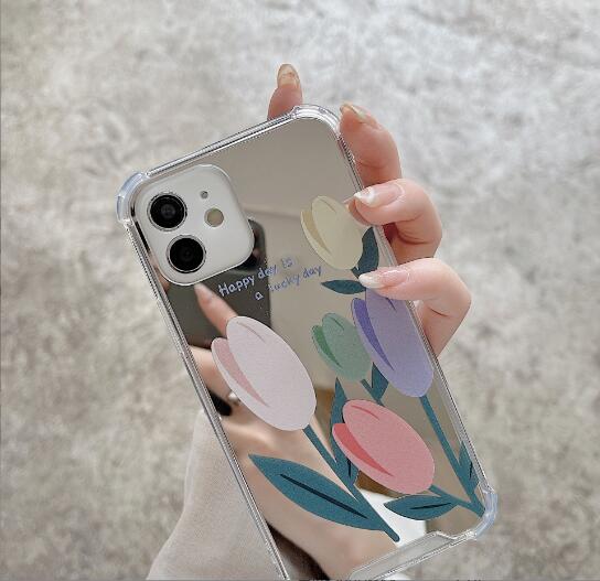 【チューリップ】スマホケース 鏡付き　優しい　デザイン Iphone13 iphone12 iphone11 iphone8