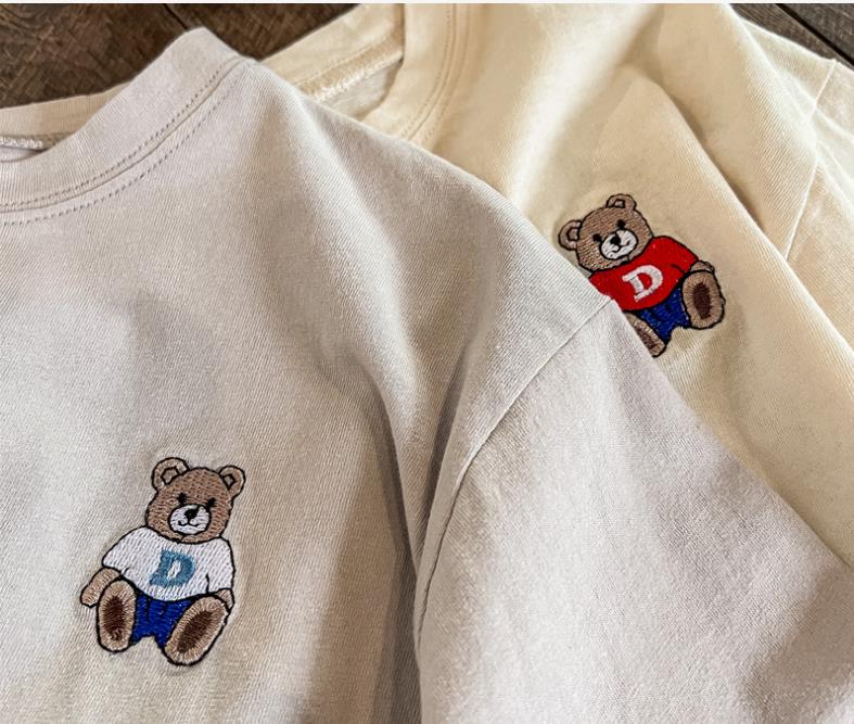 2022夏新品★男女兼用　トップス   半袖　刺繍　80-130cm　2色