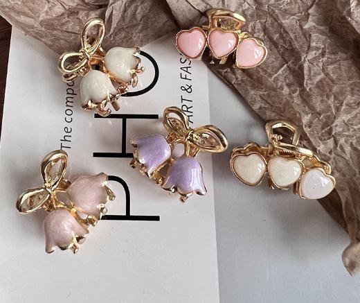 超人気の髪飾り!!★　ヘアアクセサリー　★ヘアクリップ★5色