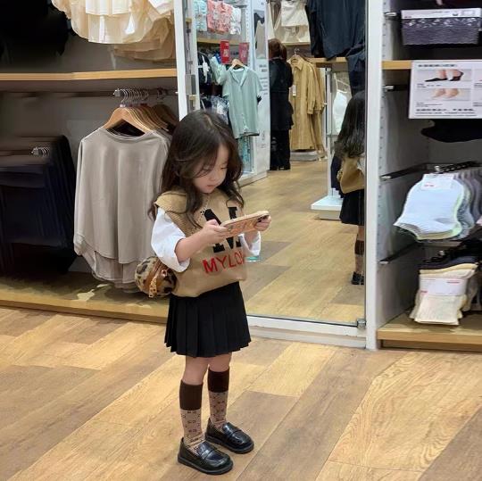 2023春新品★子供服　ニットベスト&Tシャツ&スカート　分けて販売　90-140cm