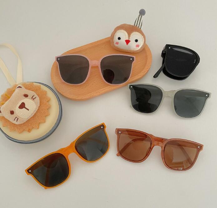 メガネ+収納箱★日焼け防止★キッズ★子供用★サングラス★子供向けメガネ★折り畳み可能★5色