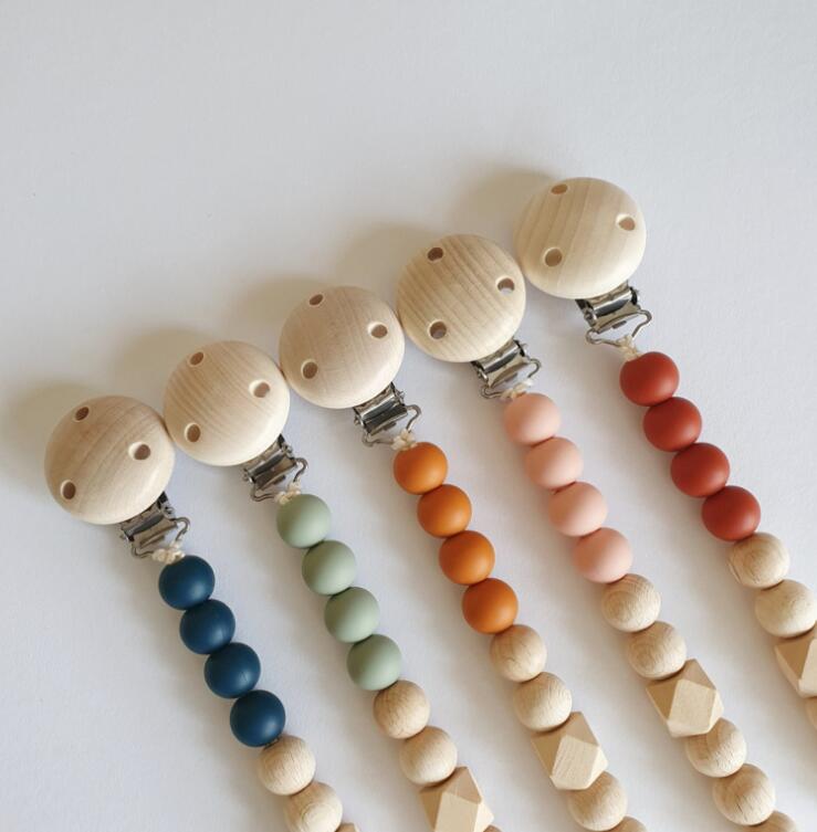 ★おしゃぶりチェーン ★落とし防止チェーン★安全便利　5色