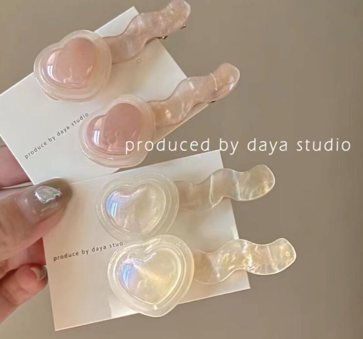 雑貨★髪飾り　ヘアビン★アクセサリー　2色選べ★