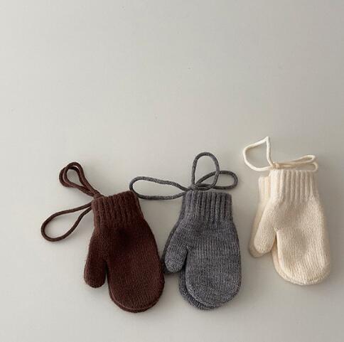 大割引!数量限定★手袋★子供用手袋★男女兼用★防寒★キッズ★暖かい★無地★9色