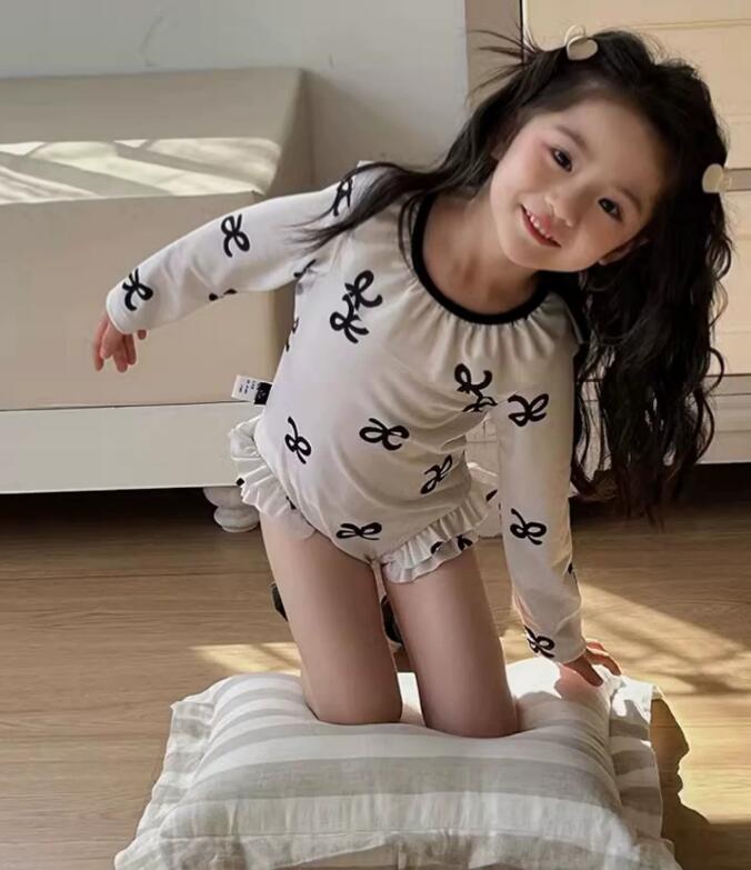 2024年新品★子供服 　水着★90-140★