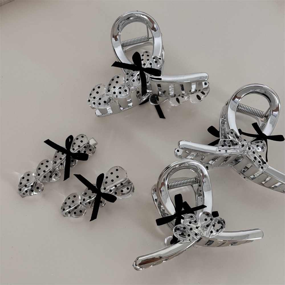 雑貨★髪飾り　ヘアビン★アクセサリー★5種