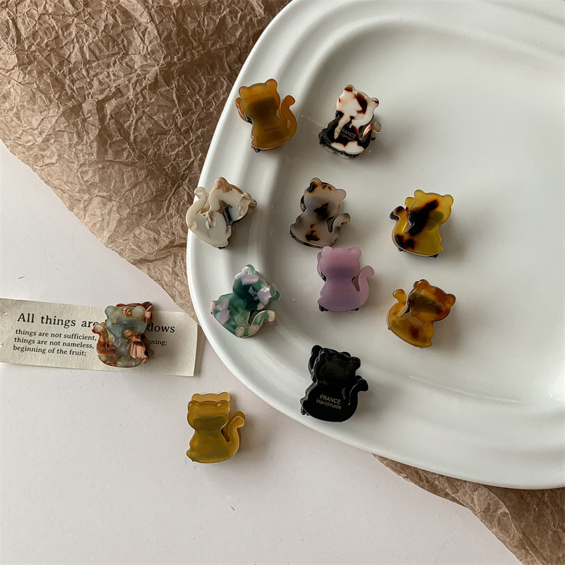 髪飾り★まとめ髪用★ヘアアクセサリー★ヘアピン★猫柄★韓国風