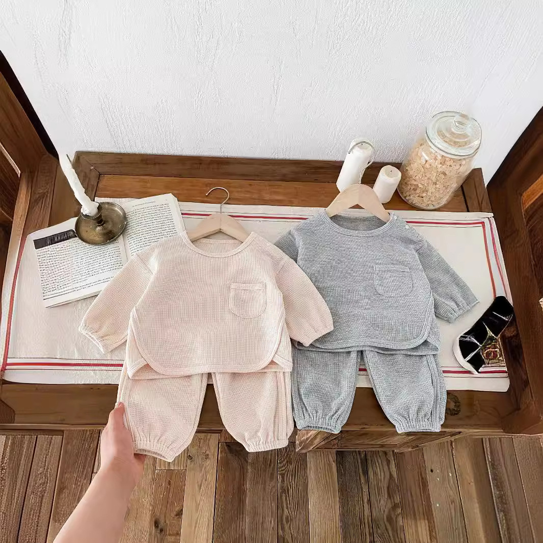 「2024」子供服★トップス+ズボン★セットアップ★韓国風子供服★2色73cm〜110cm