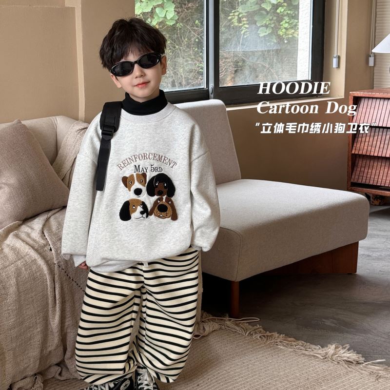 2024秋冬新品★子供服　トレーナー　裏起毛★90cm〜150cm