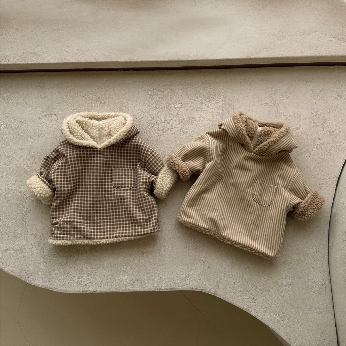 2024新品★子供服　パーカー　トップス★73CM〜100cm 2色