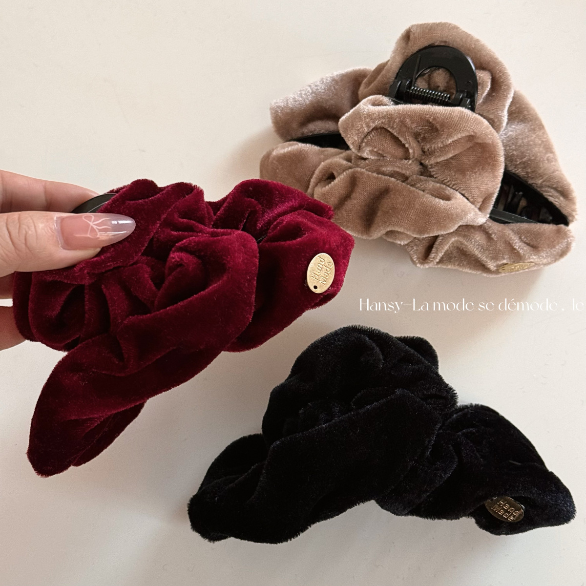 雑貨★髪飾り　ヘアビン★アクセサリー★3色