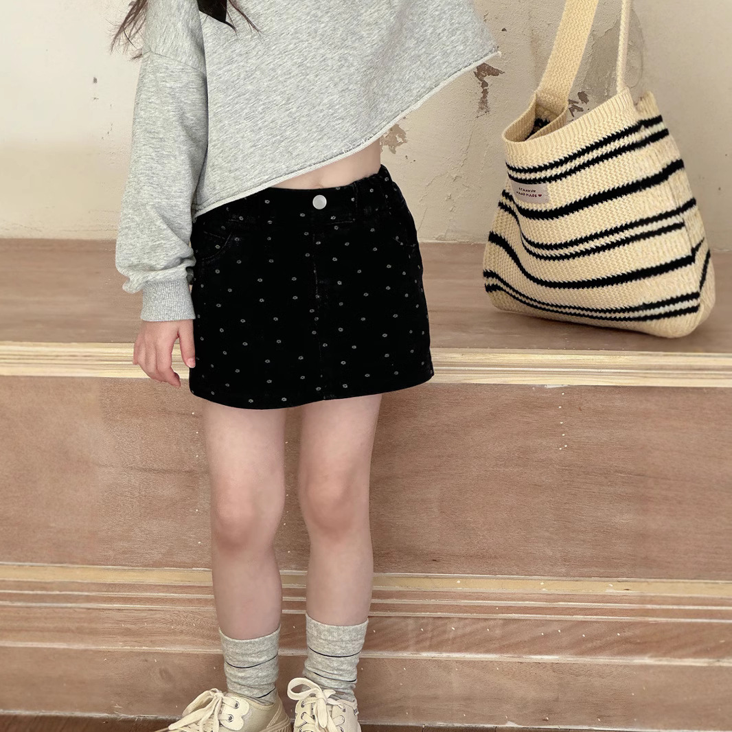 2025新品Y★子供服　スカート★90cm〜150cm