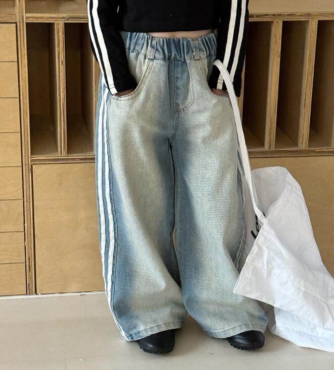 2025新入荷Y★子供服　デニムズボン★90cm〜150cm