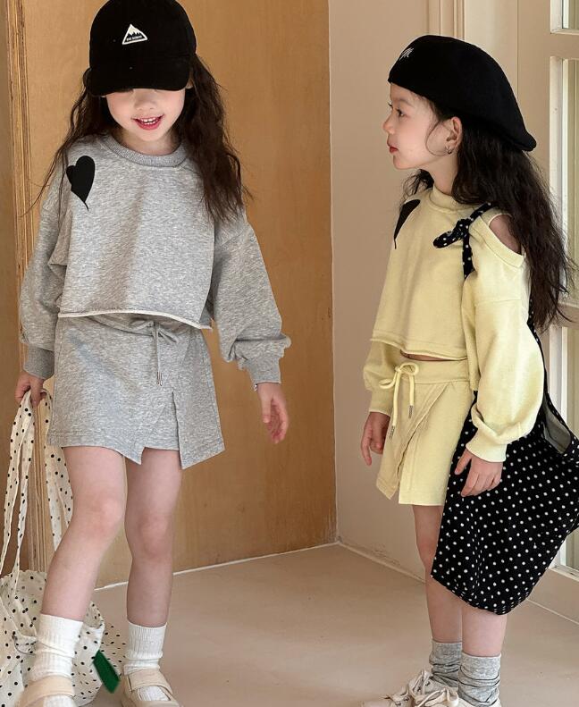 2025新作Y★子供服　トップス★90cm〜150cm 2色