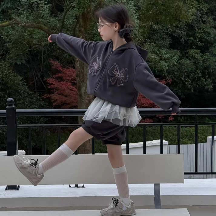 2025新品★子供服　コート+ズボン+エプロン　セット★90cm〜150cm