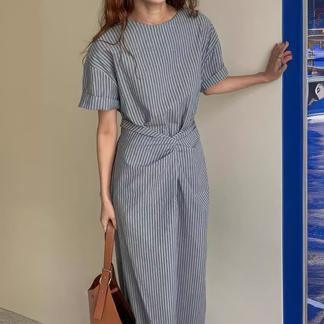 2025新型★レディース服　おしゃれワンピース★