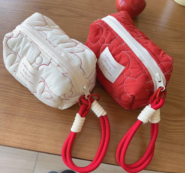 ★収納袋★可愛い財布　化粧袋　ポーチ★2色