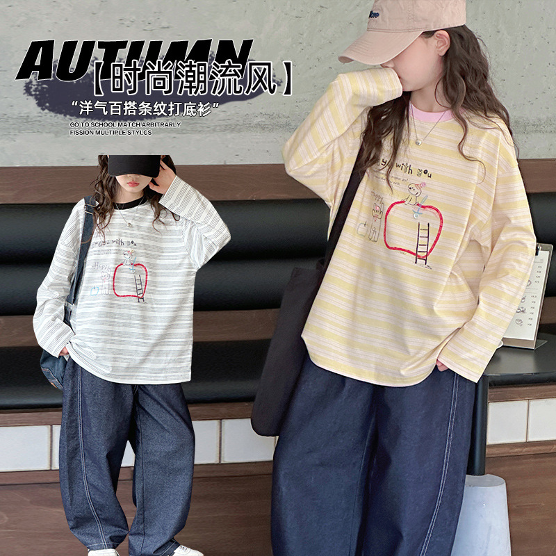 2025新作★子供服　トップス★120cm〜170cm 2色