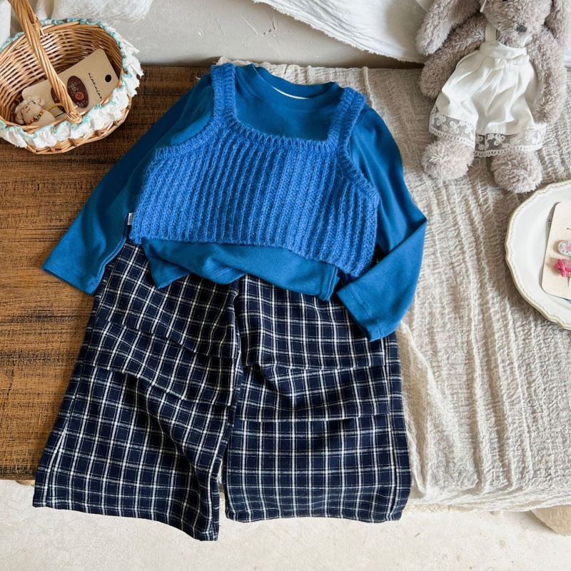 2025新入荷★子供服　ベスト+インナー&ズボン★90cm〜130cm