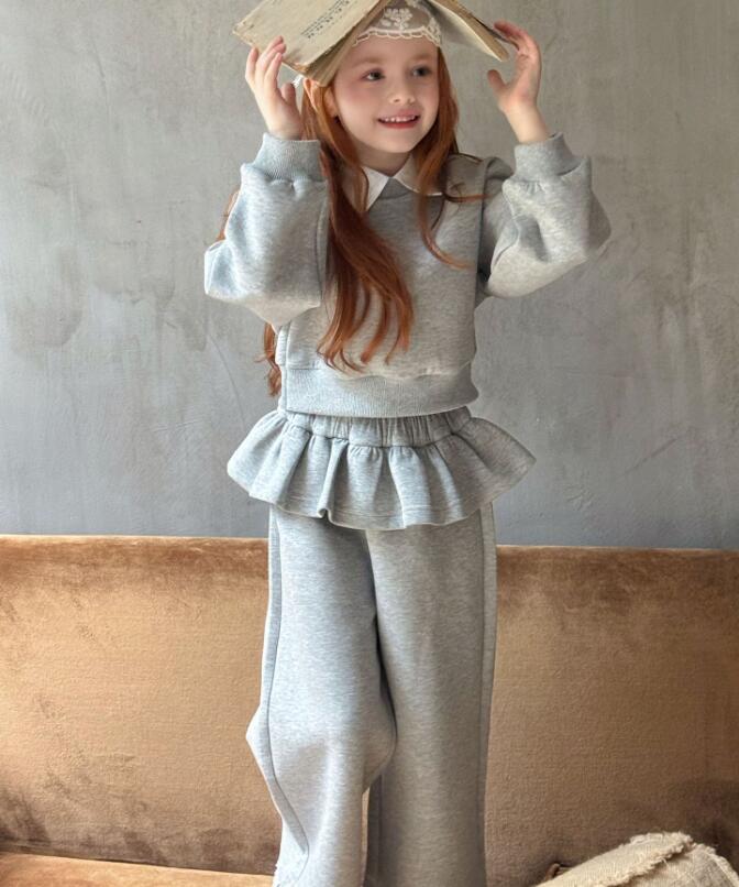 2025秋新品 otaly★子供服　セットアップ★90cm〜140cm 2色