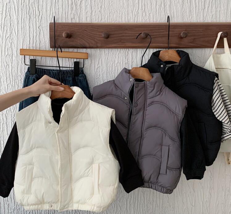 2025冬新品★子供服 　ベストコート★90cm〜140cm 3色