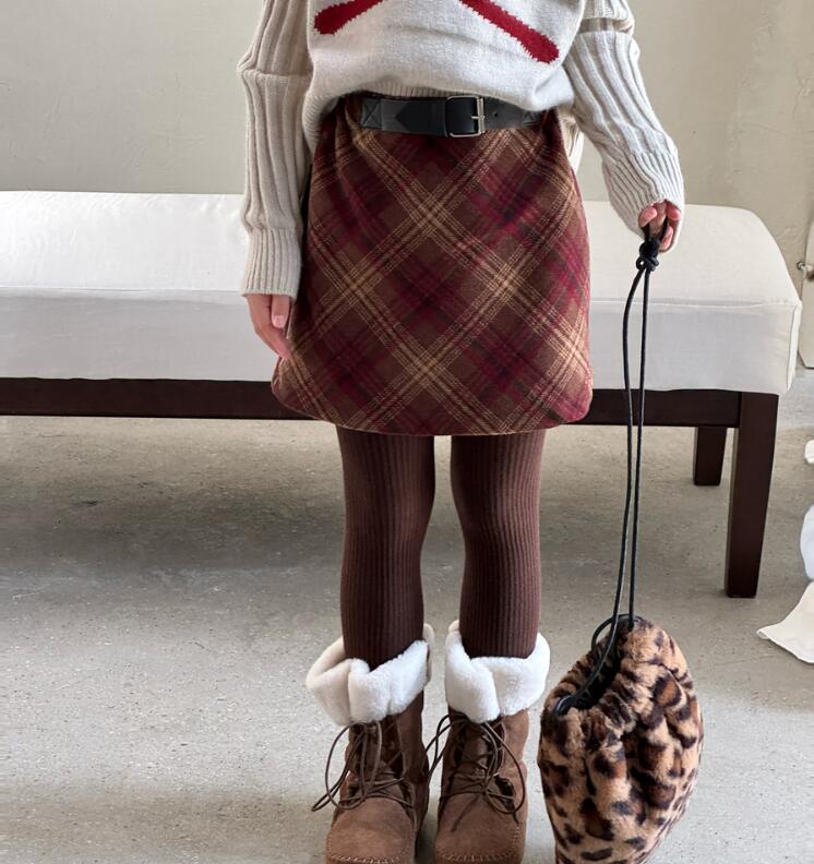 2025冬新品Y★子供服　スカート　インパン付き★90cm〜150cm