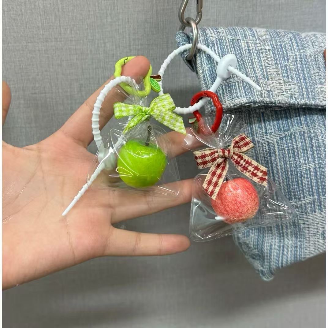 ★可愛いキーホルダー　装飾品★キーチェーン★バッグチャーム