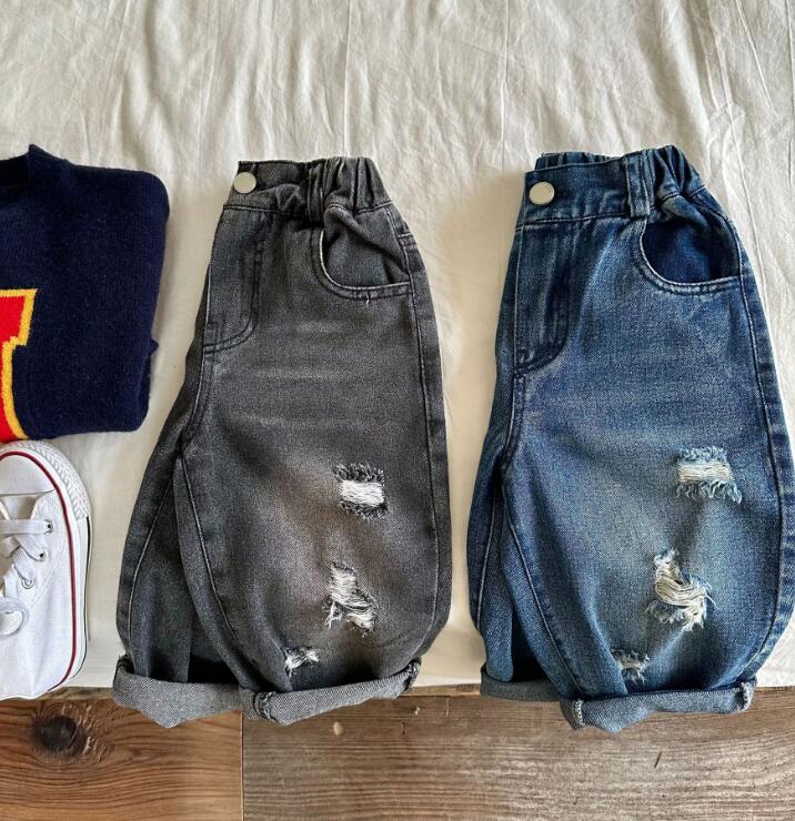 2023新品★子供服　デニムズボン★90-140cm★2色