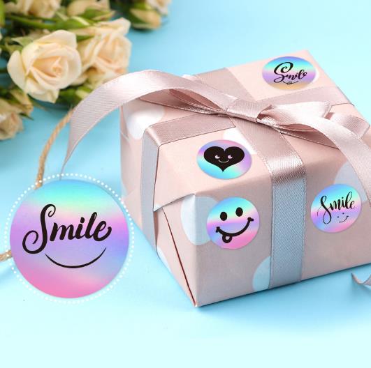 包装資材★手作り工芸品★プレゼントの装飾など★粘着シール★1巻き=500P