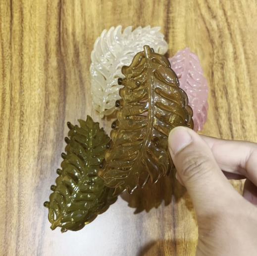 超安い★お買い得　ヘアアクセサリー　ヘアクリップ★4色