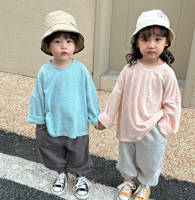 少量在庫★子供服　トップス★2色