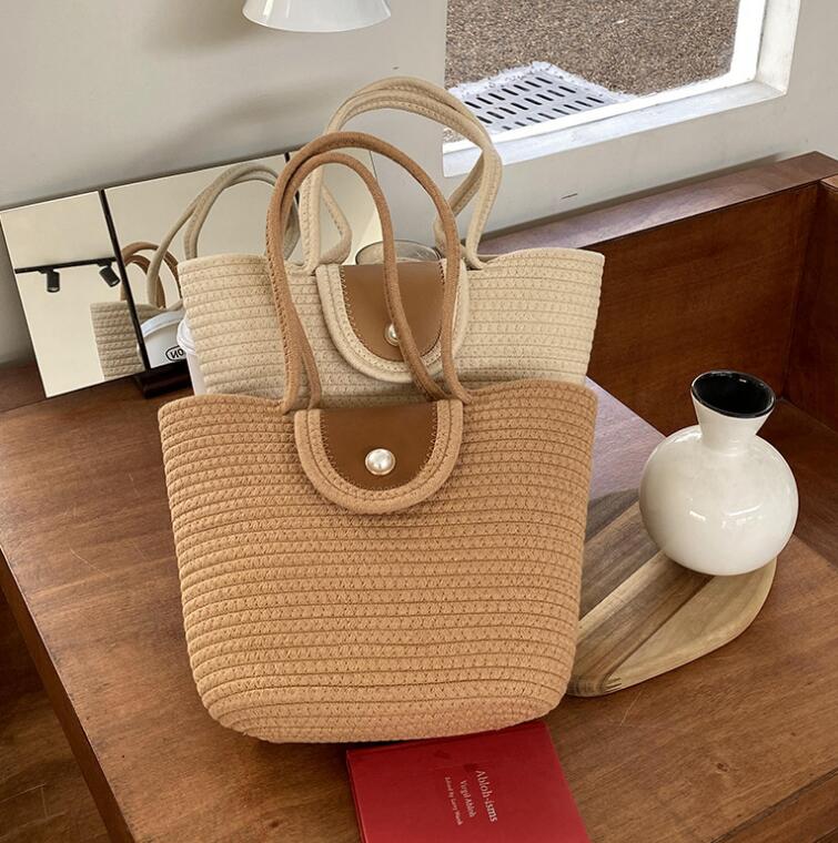 新登場★レディースバッグ　手編み収納袋★2色