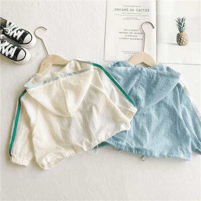 お勧め 春夏 ユニセックス キッズ ストライプ柄ジャケット 日焼け止め 紫外線対策 フード付上着 80-140