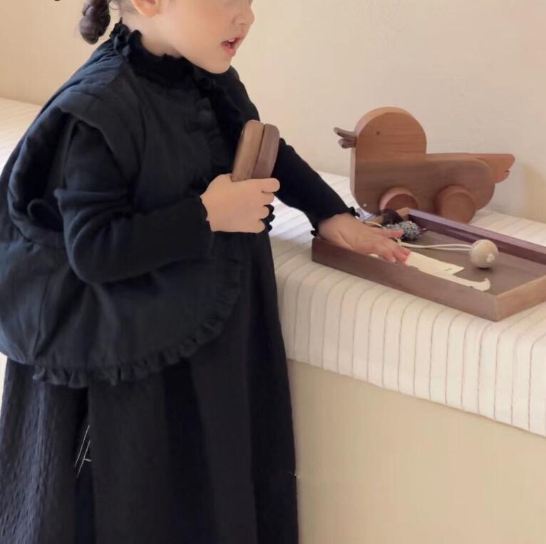 2023秋冬新品★子供服　ベストコート★100-140cm★2色