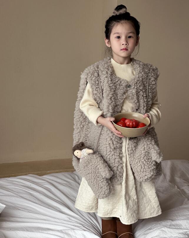 2023秋冬★子供服　厚手ベストコート★90-140cm★