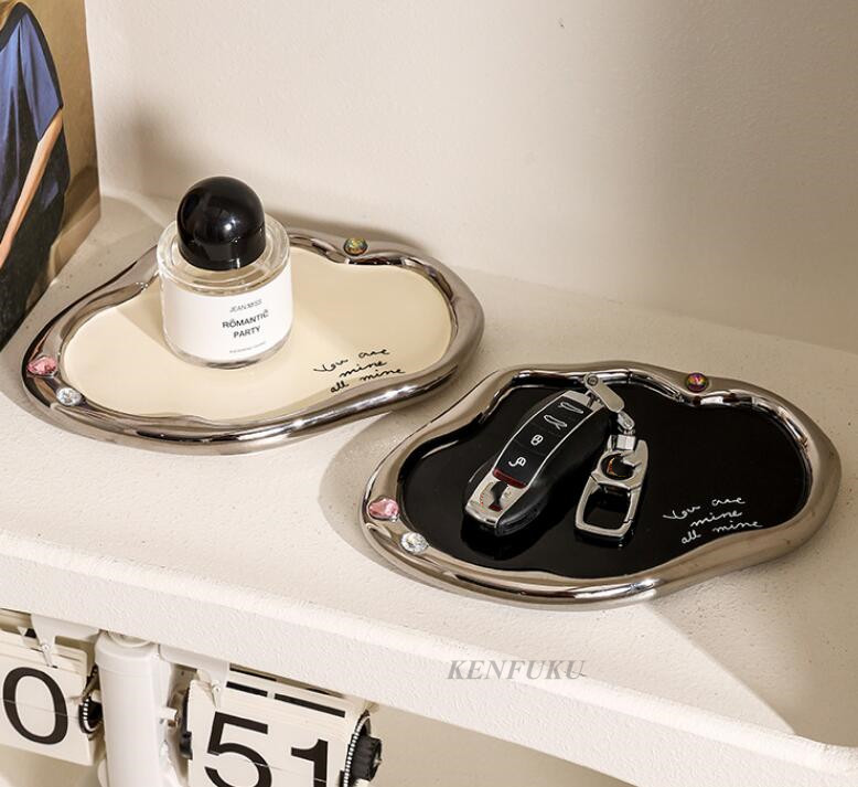 ★超人気★インテリア　陶器ディスプレイトレイ★★2色