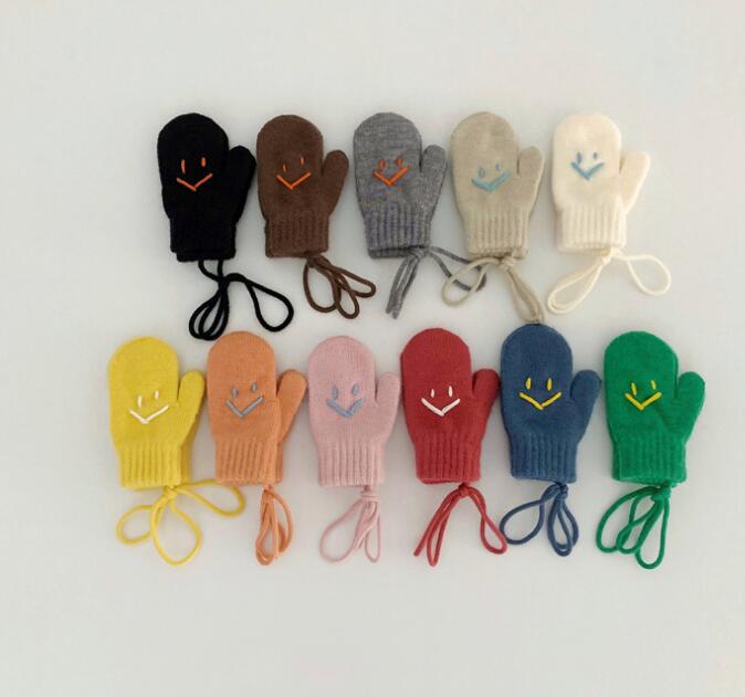 2023新品★大人気　キッズ用★子供　手袋★11色