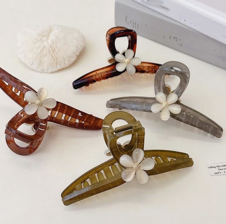 2024★髪飾り★ヘアアクセサリー★バンスクリップ★ヘアクリップ
