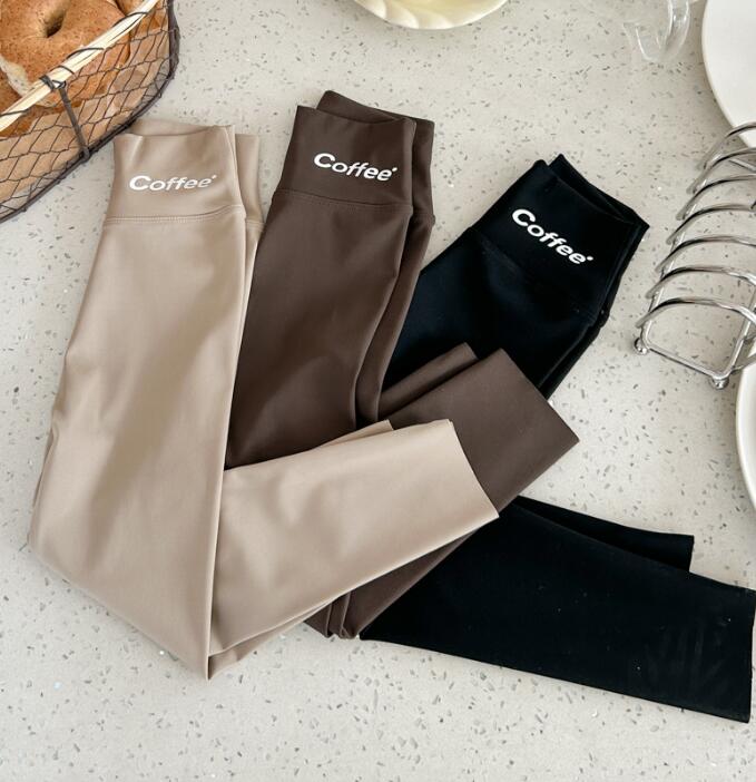 2024年新品★子供服 　薄手パンツ★90-140cm★3色