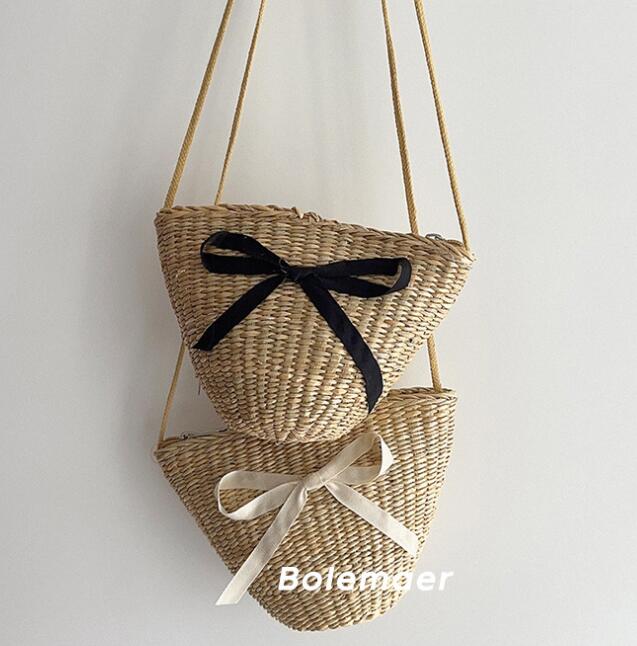 2024新型★草編みバッグ&ショルダーバッグ★子供バッグ　2色