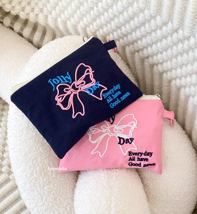 ★収納袋★可愛い化粧袋　ハンドバッグ★2色