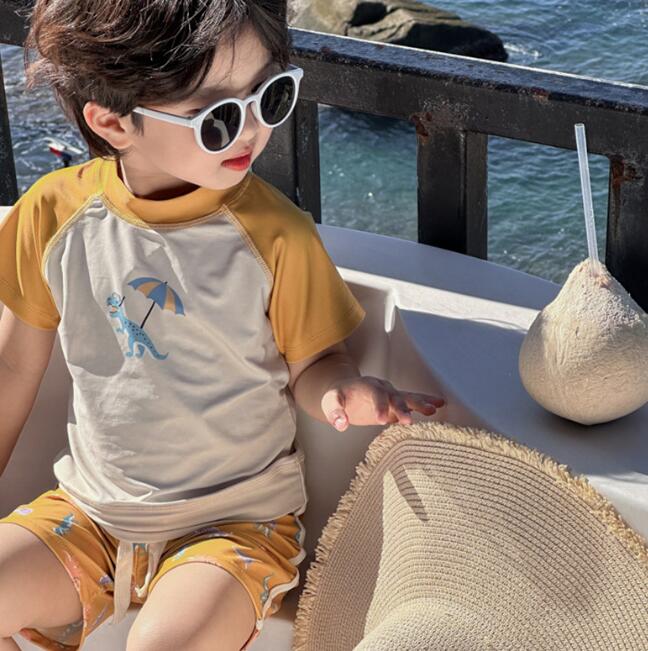 子供服★水着★セットアップ★キッズ男の子★砂浜★温泉★恐竜★速乾★90-140CM