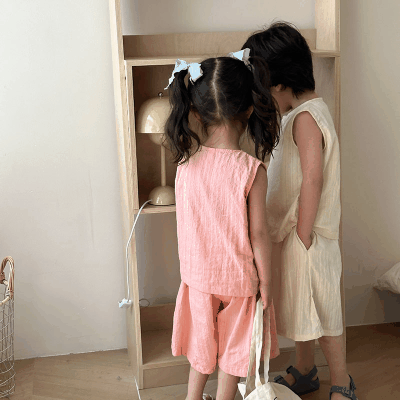 韓国風子供服 2024春夏 姉妹兄弟コーデ 男女 袖なしシャツ 上下セット トップス+ズボン 80-150cm